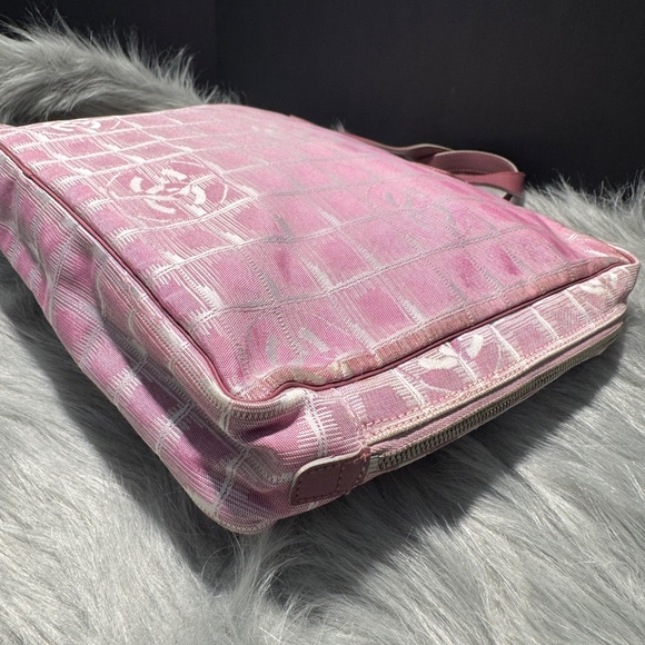 Chanel Travel Line Pink Tote Bag - Picture 3 of 10